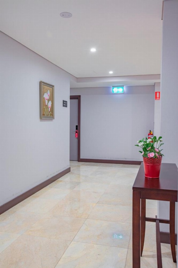 Megaboom City Hotel image 16