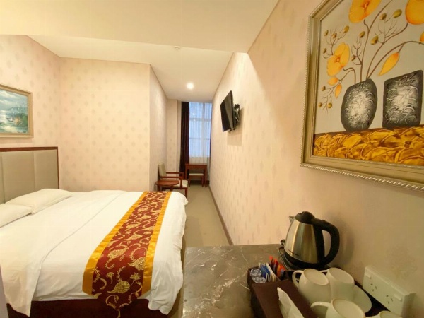 Megaboom City Hotel image 20